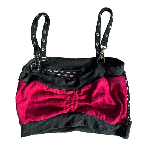 Organic Bamboo and Mesh Crop Top - The Modern Vagabond Bra Fuchsia - Picture 4 of 5
